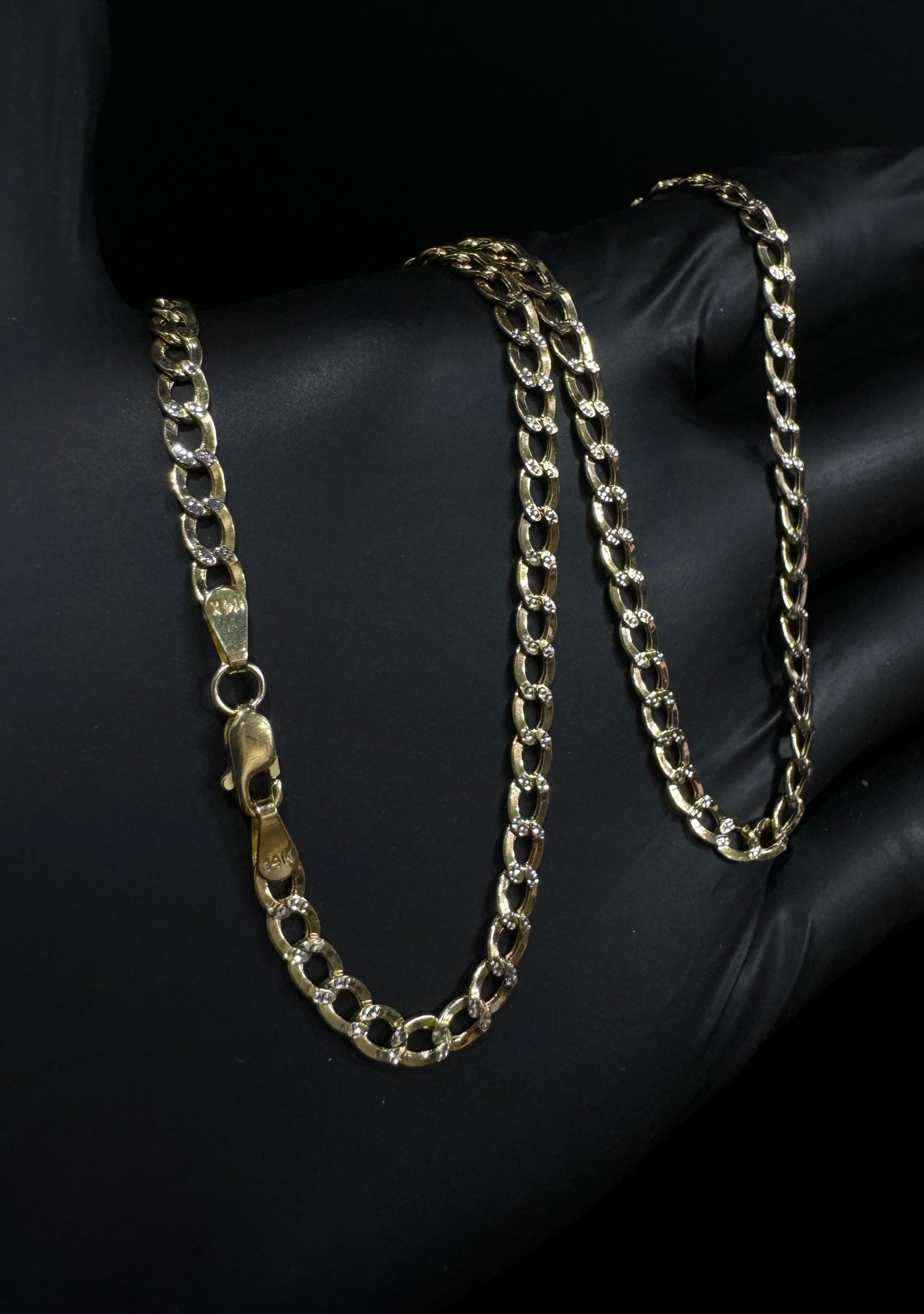 14K Gold Semi-Hollow Flat Cuban Link Chain